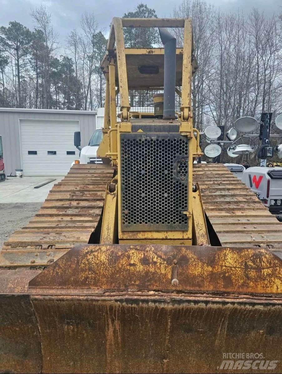 CAT D4H II Гусеничные бульдозеры