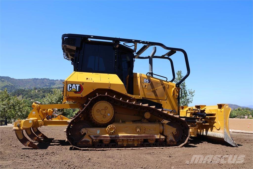 CAT D5 XL Гусеничные бульдозеры