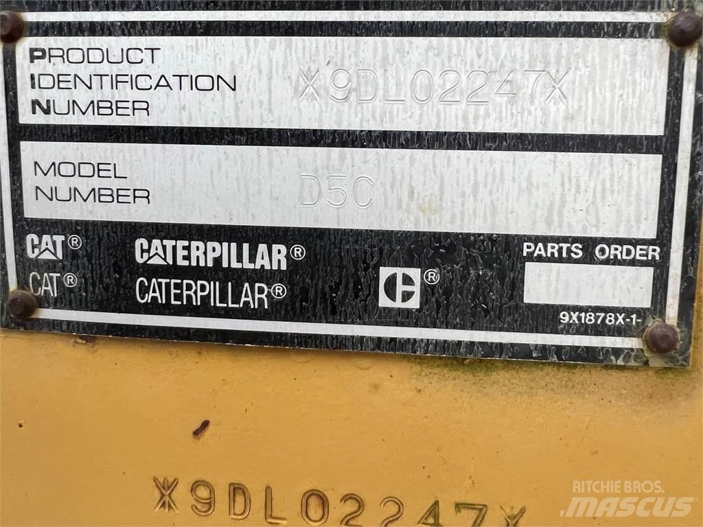 CAT D5C Гусеничные бульдозеры