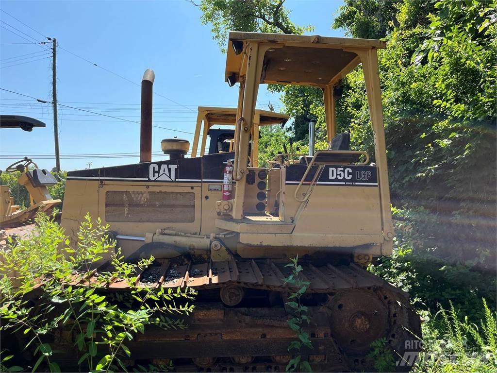 CAT D5C Гусеничные бульдозеры
