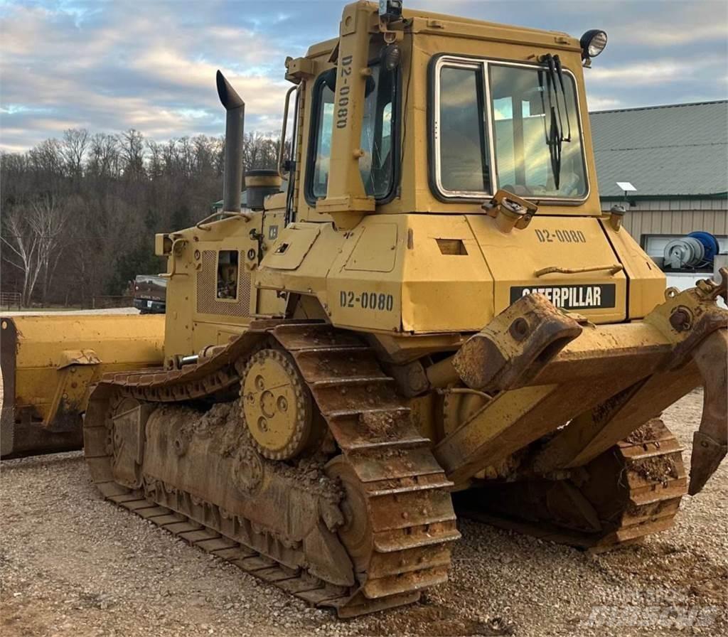 CAT D5H Гусеничные бульдозеры
