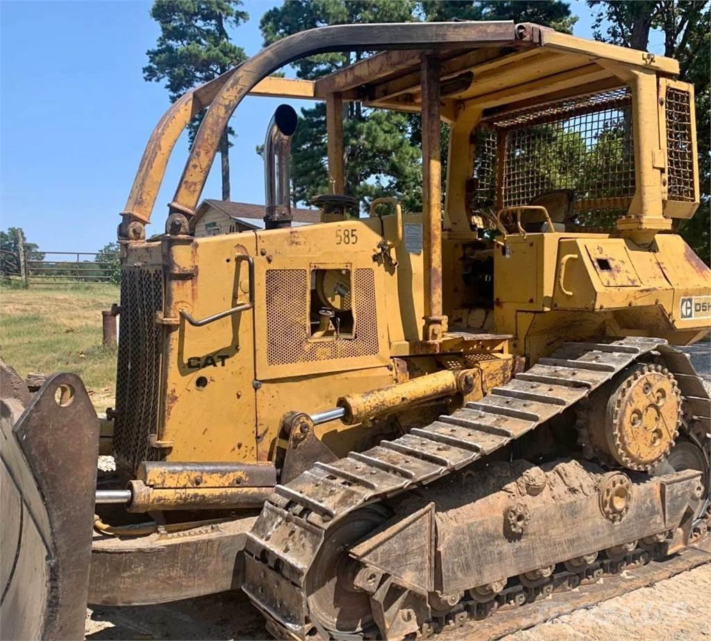 CAT D5H Гусеничные бульдозеры