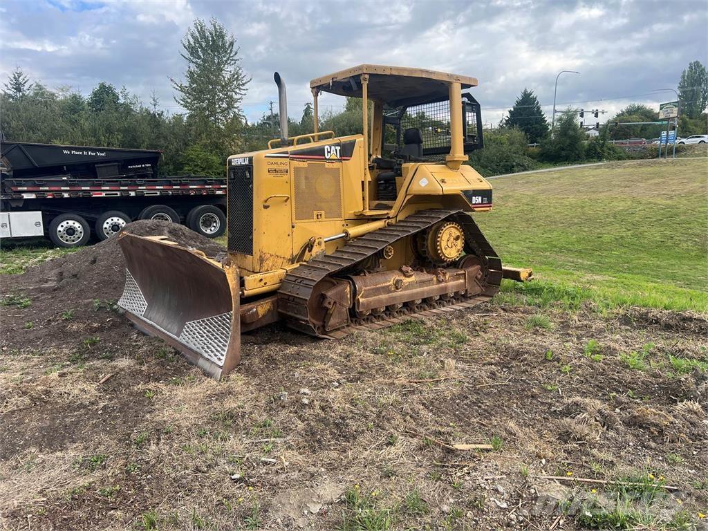 CAT D5N Гусеничные бульдозеры