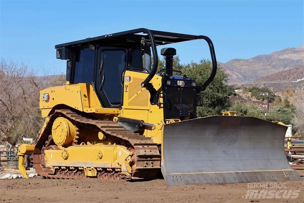 CAT D6 XL Гусеничные бульдозеры