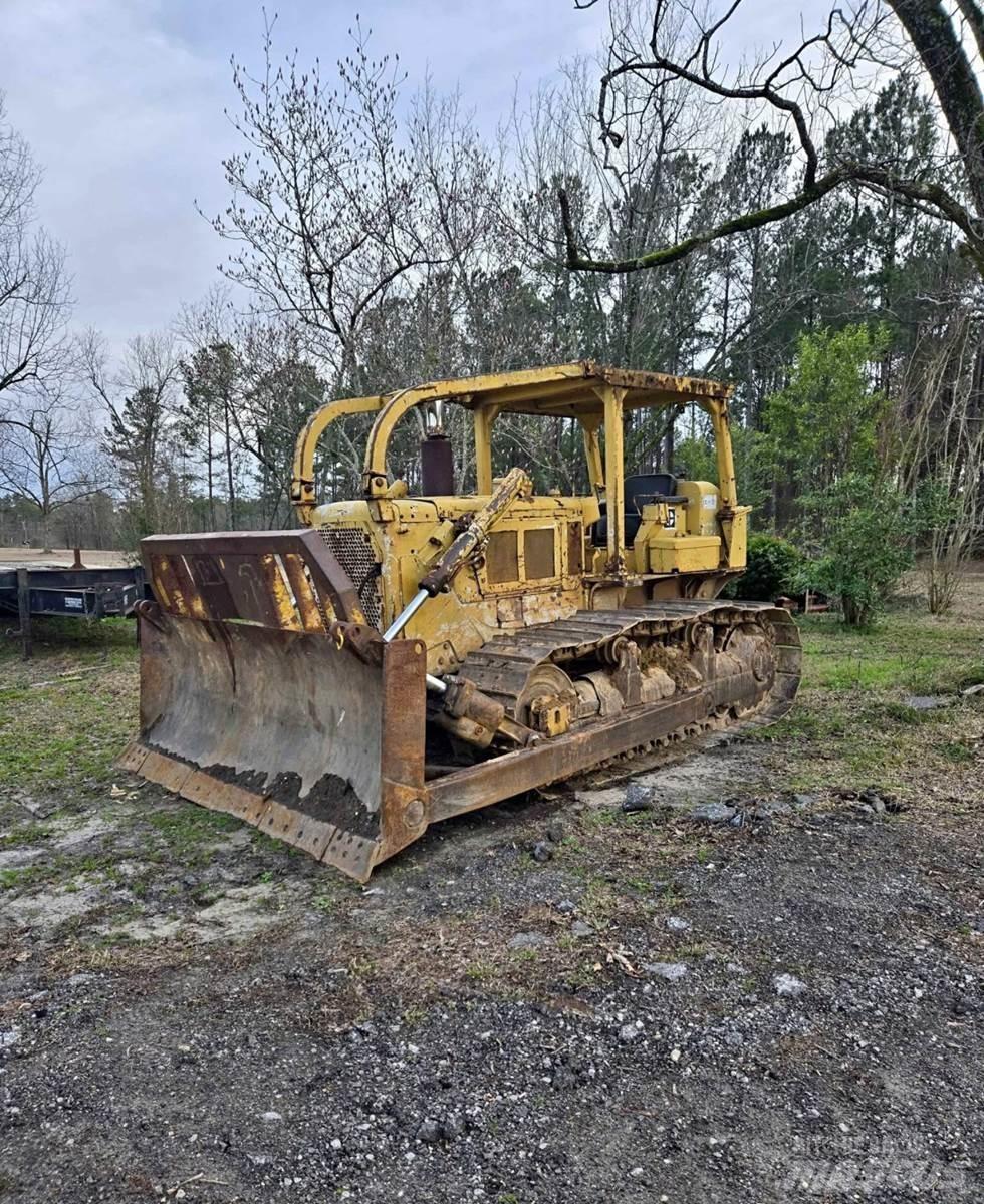 CAT D6C Гусеничные бульдозеры