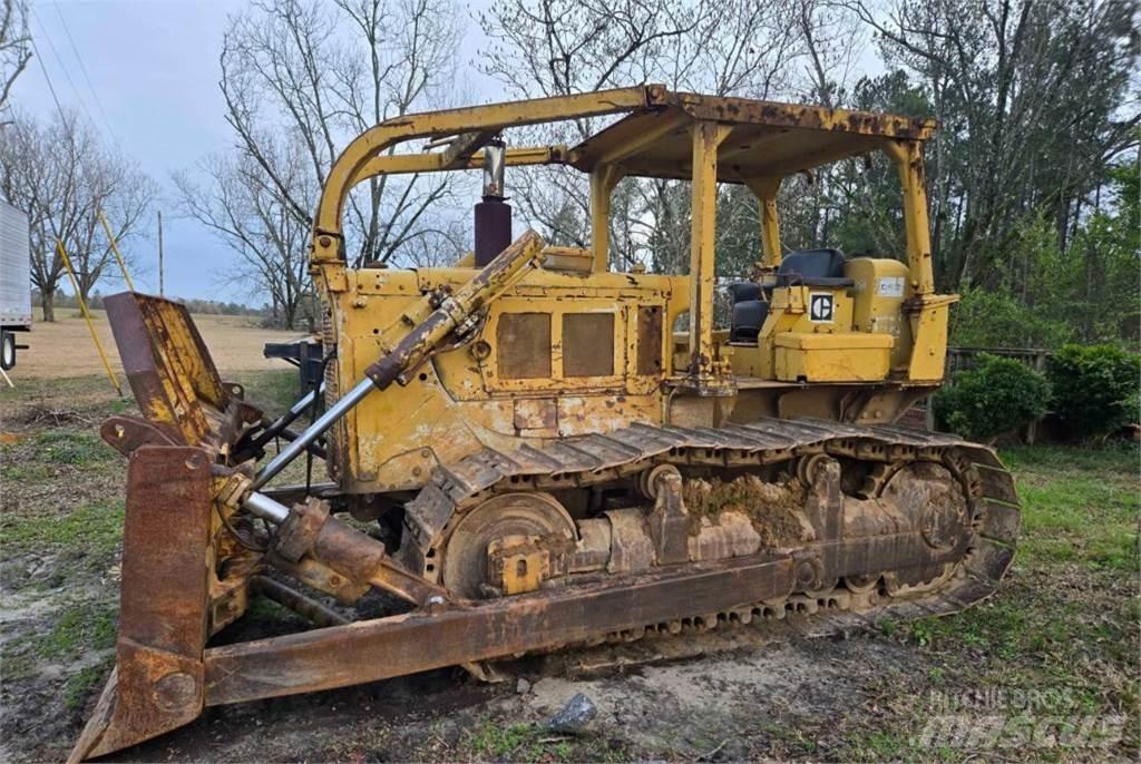 CAT D6C Гусеничные бульдозеры