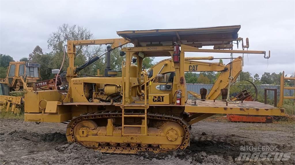 CAT D6D Гусеничные бульдозеры