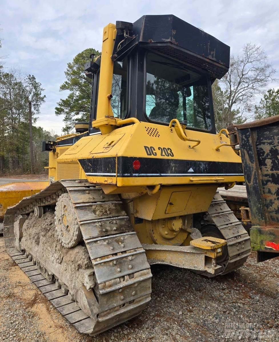 CAT D6M XL Гусеничные бульдозеры