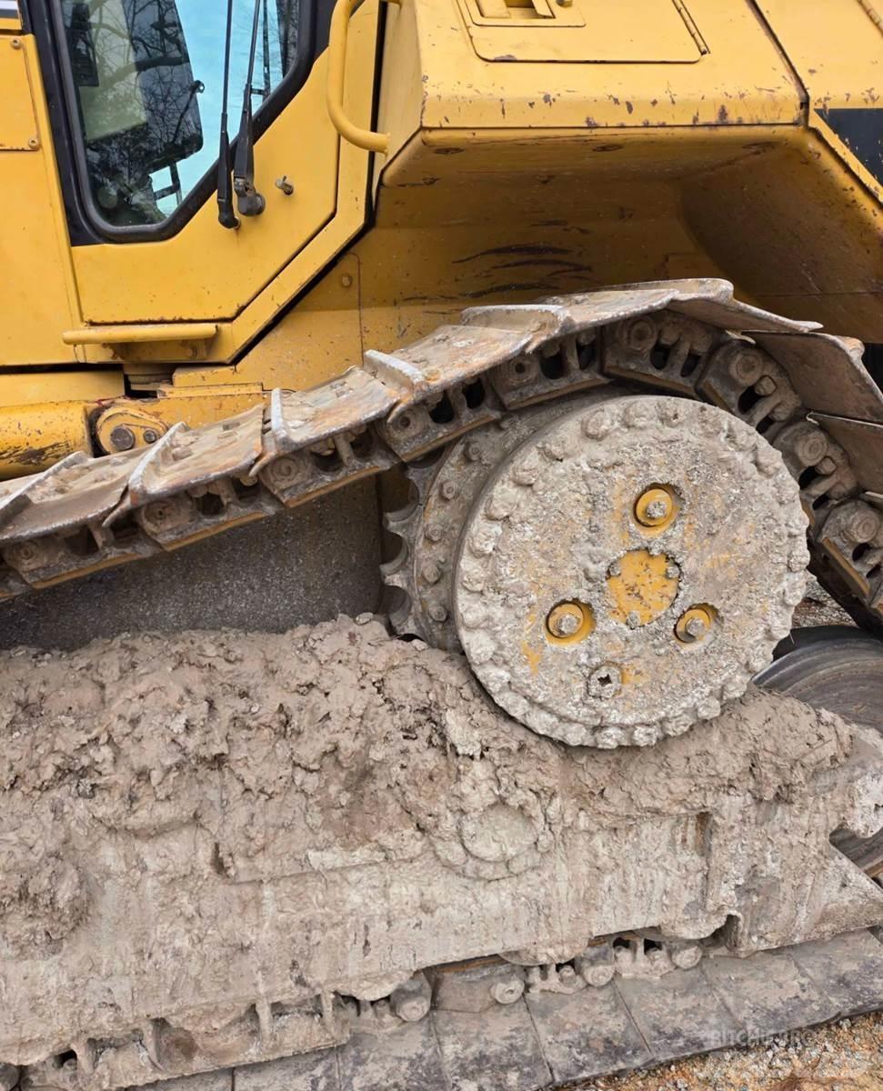 CAT D6M XL Гусеничные бульдозеры