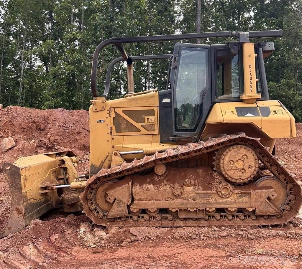 CAT D6N XL Гусеничные бульдозеры