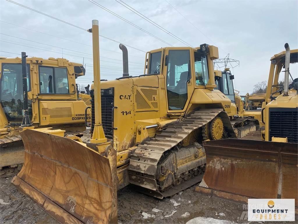 CAT D6N XL Гусеничные бульдозеры