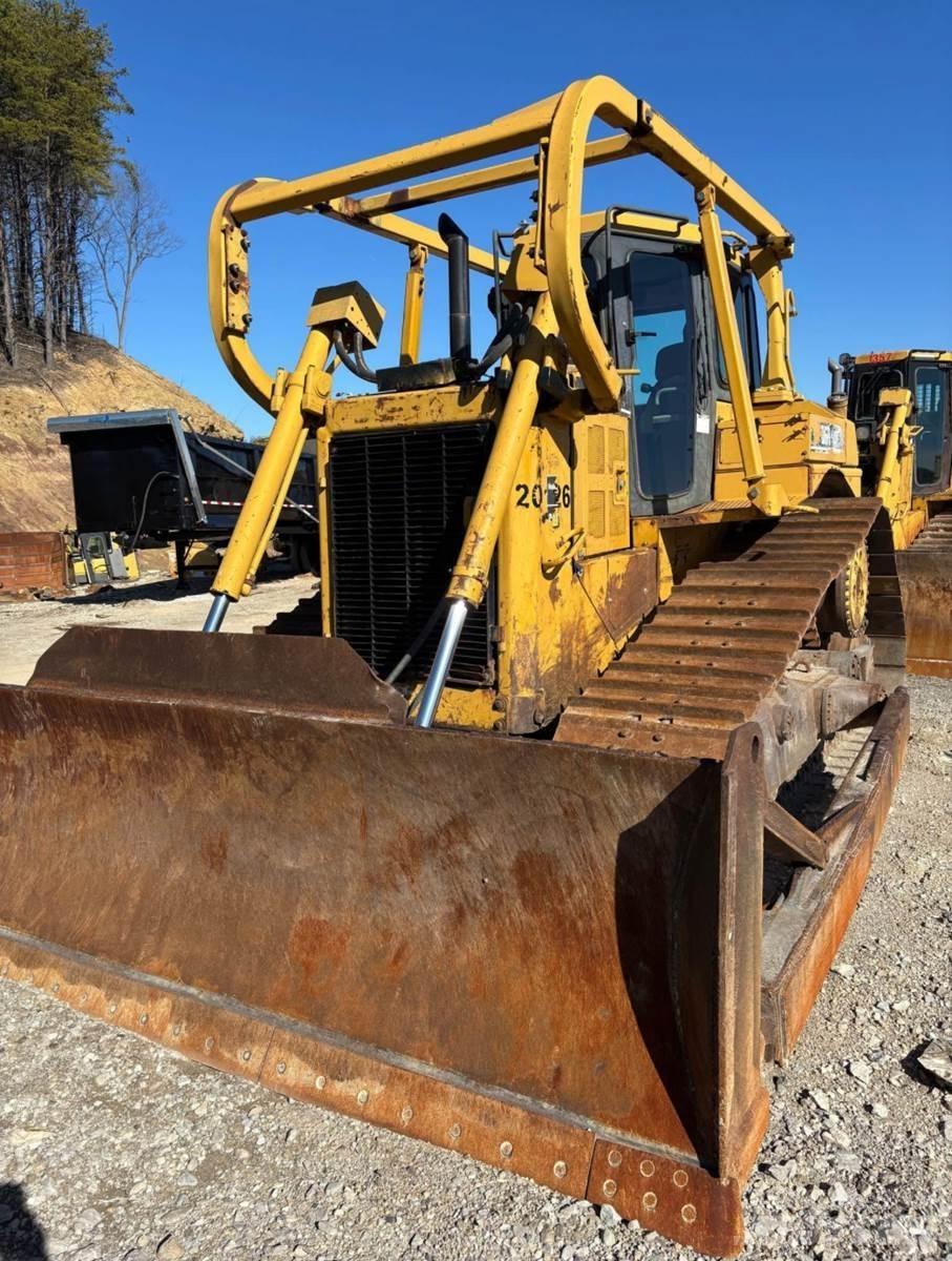 CAT D6R Гусеничные бульдозеры