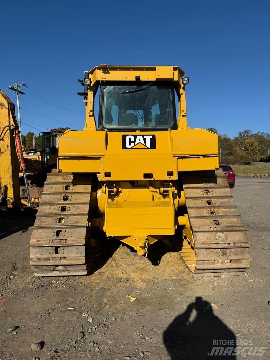 CAT D6T Гусеничные бульдозеры