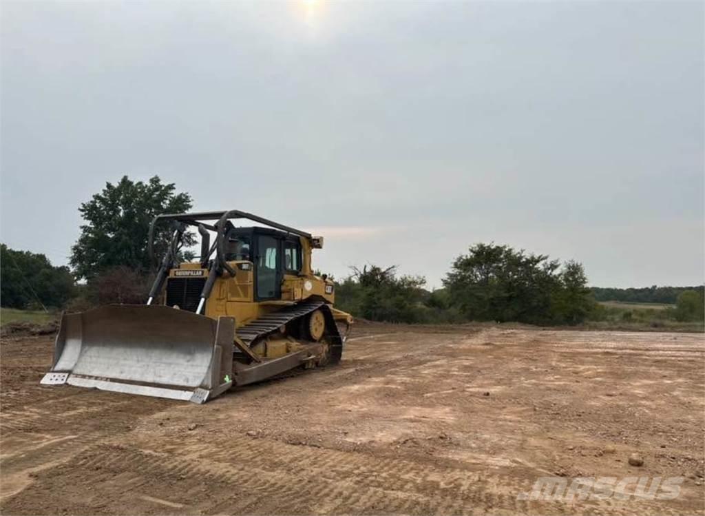 CAT D6T XW Гусеничные бульдозеры