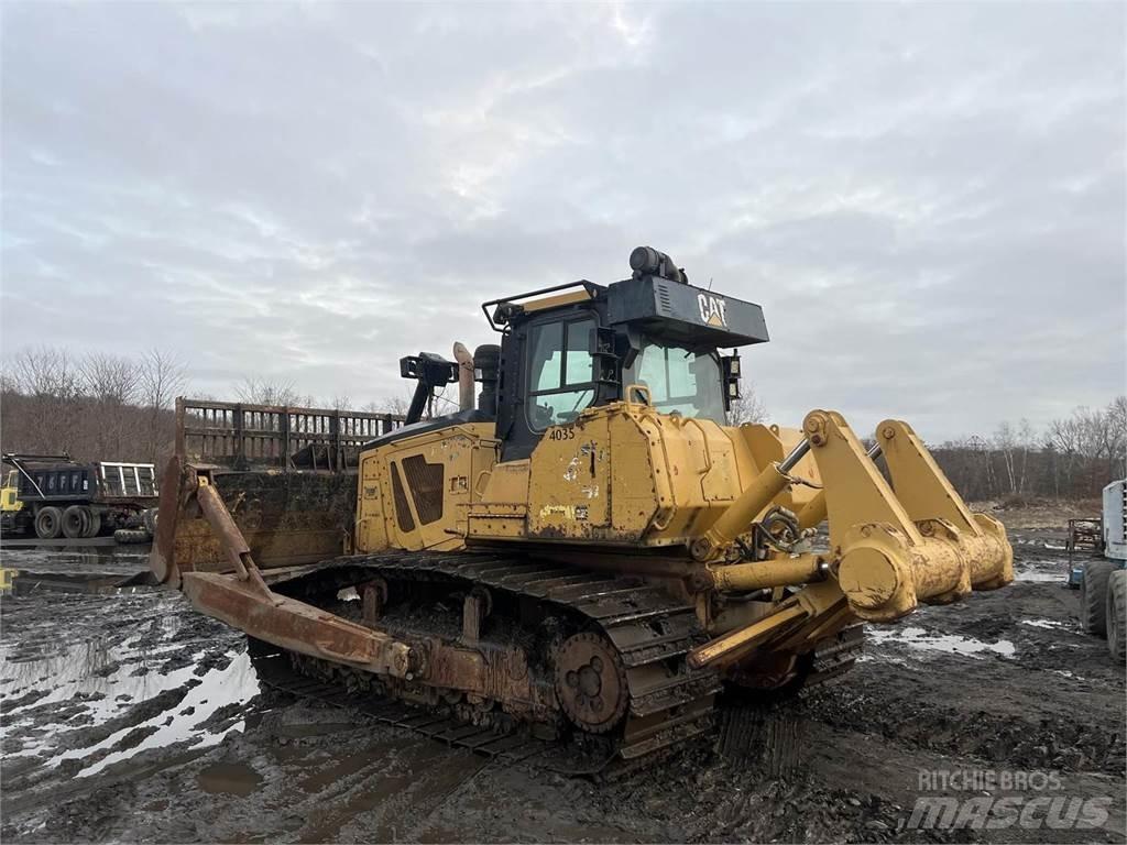 CAT D7E Гусеничные бульдозеры