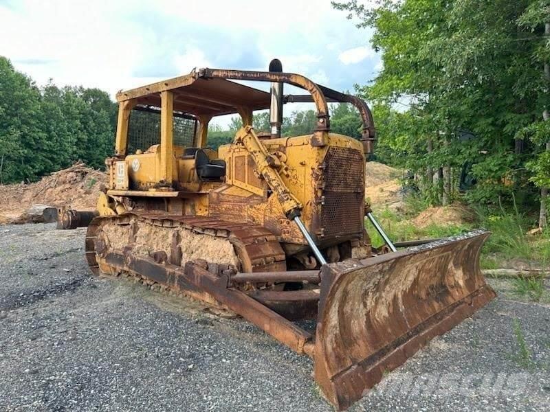 CAT D7F Гусеничные бульдозеры