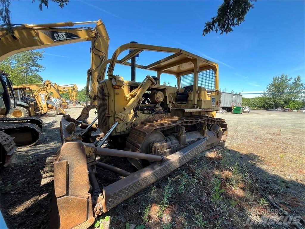 CAT D7G Гусеничные бульдозеры