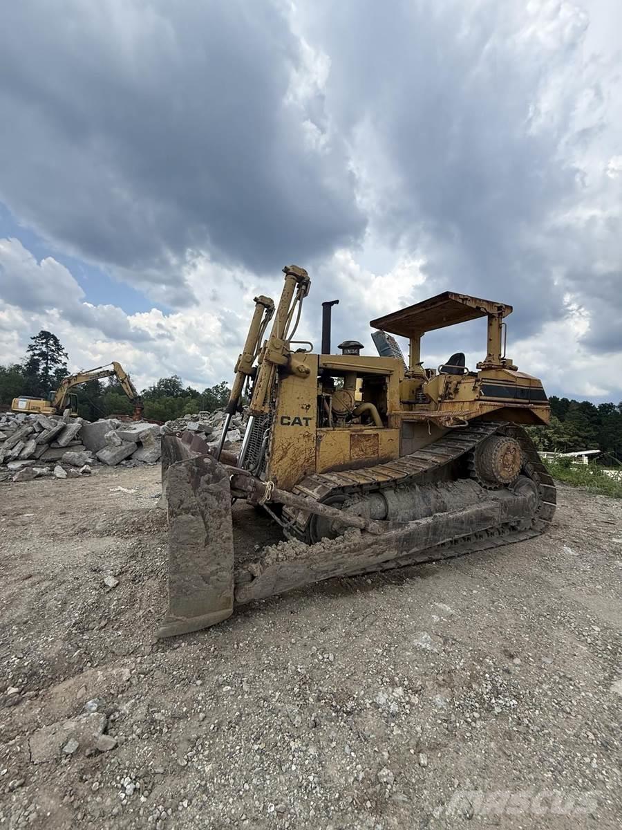 CAT D7H Гусеничные бульдозеры