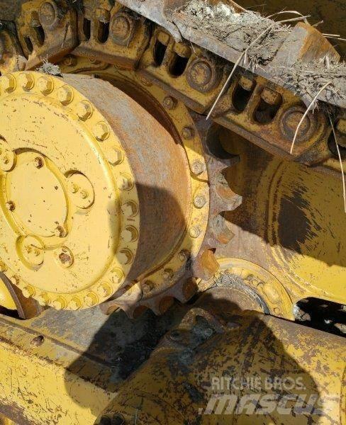 CAT D7R Гусеничные бульдозеры