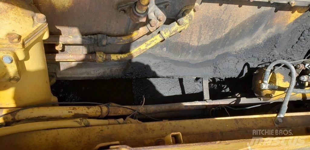 CAT D8H Гусеничные бульдозеры