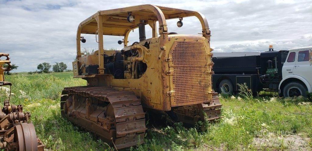 CAT D8H Гусеничные бульдозеры