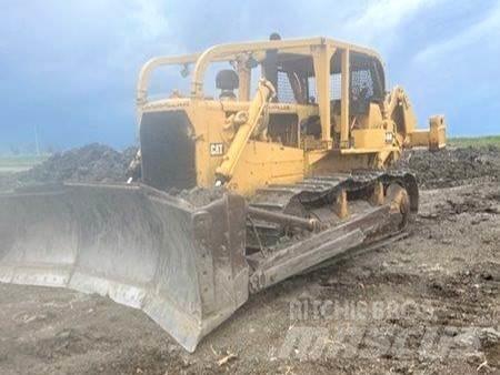 CAT D8H Гусеничные бульдозеры