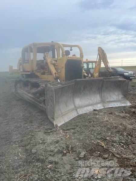 CAT D8H Гусеничные бульдозеры