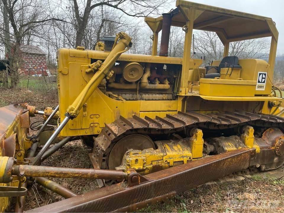 CAT D8H Гусеничные бульдозеры