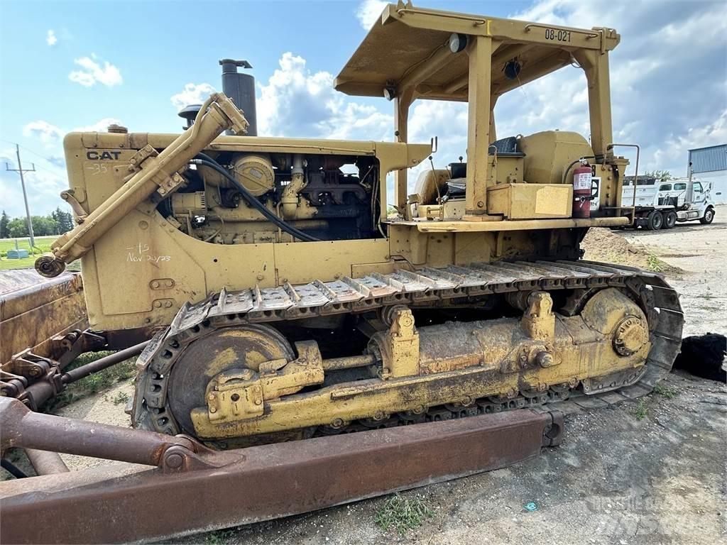 CAT D8H Гусеничные бульдозеры
