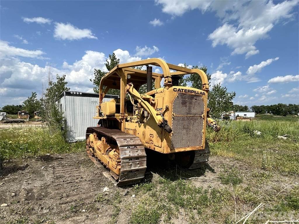 CAT D8H Гусеничные бульдозеры