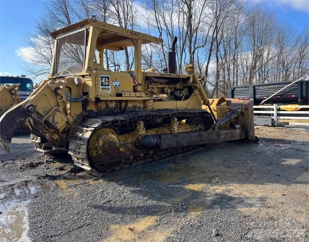 CAT D8H Гусеничные бульдозеры