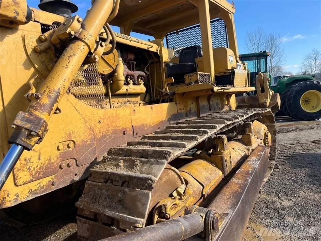 CAT D8H Гусеничные бульдозеры