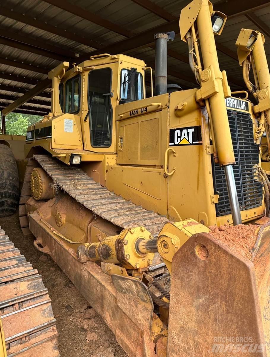 CAT D8N Гусеничные бульдозеры
