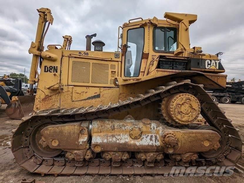 CAT D8N Гусеничные бульдозеры