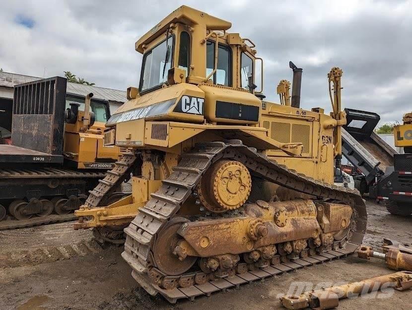 CAT D8N Гусеничные бульдозеры