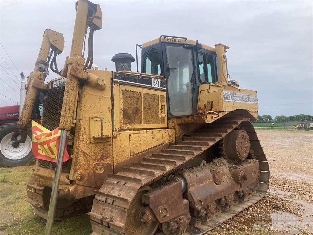 CAT D8R Гусеничные бульдозеры