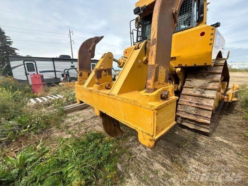 CAT D8T Гусеничные бульдозеры