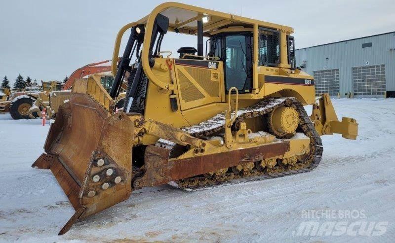 CAT D8T Гусеничные бульдозеры