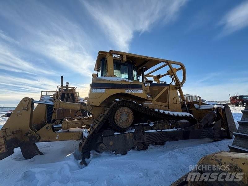 CAT D8T Гусеничные бульдозеры