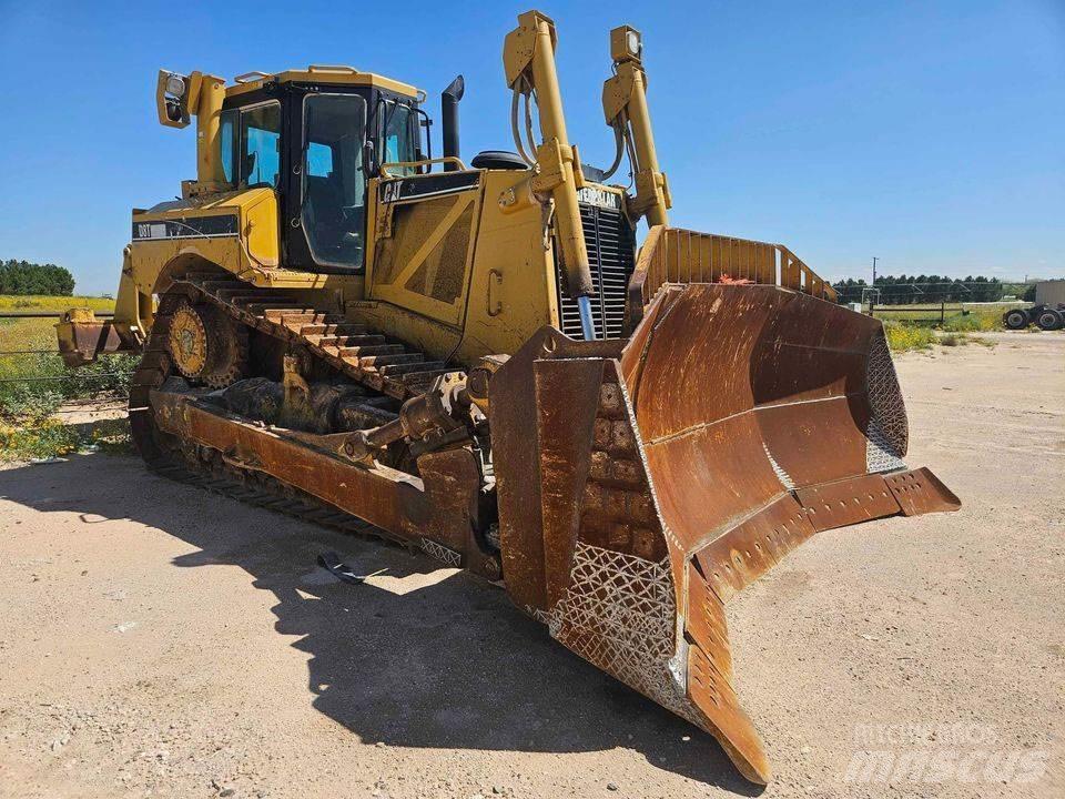 CAT D8T Гусеничные бульдозеры