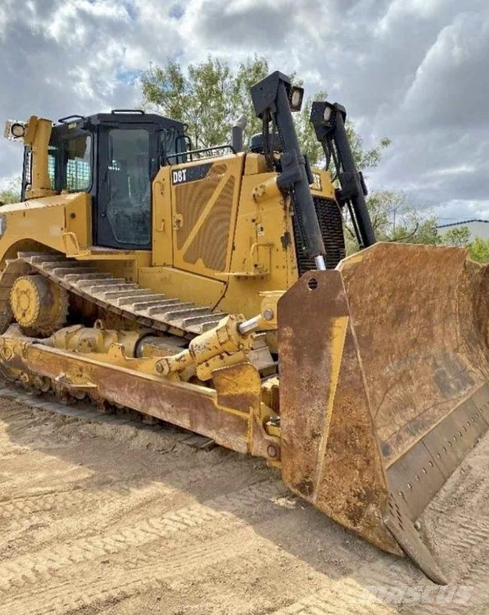 CAT D8T Гусеничные бульдозеры