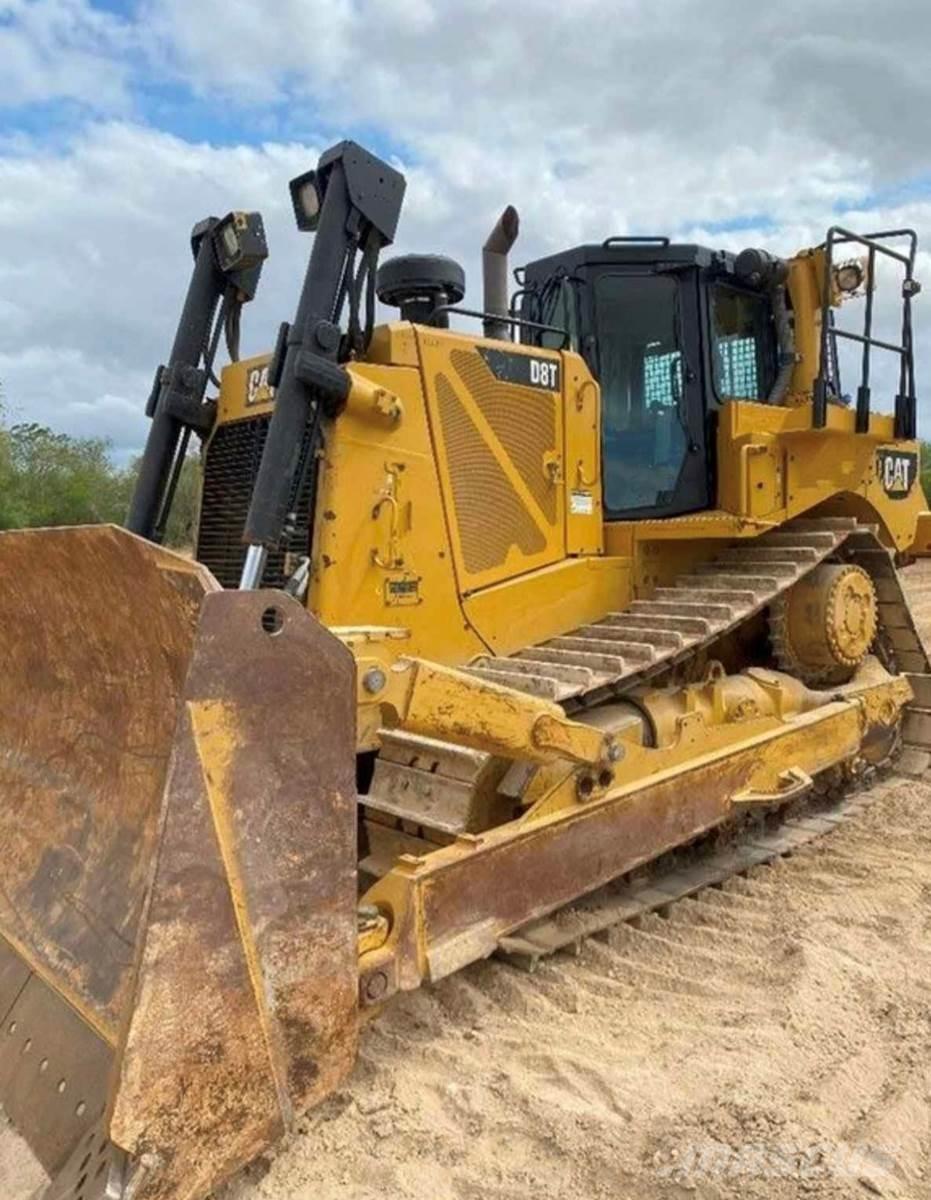 CAT D8T Гусеничные бульдозеры