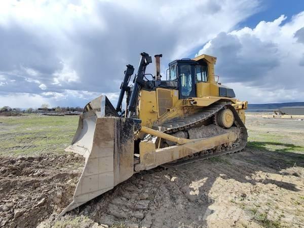 CAT D9N Гусеничные бульдозеры