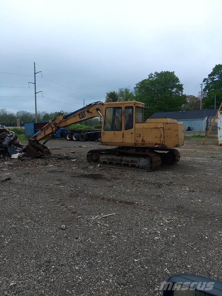 CAT E110B Гусеничные экскаваторы