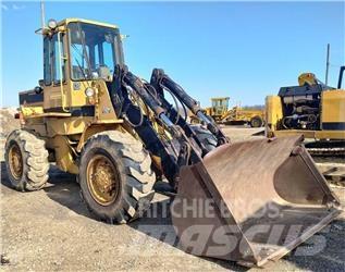 CAT IT28B Фронтальные погрузчики