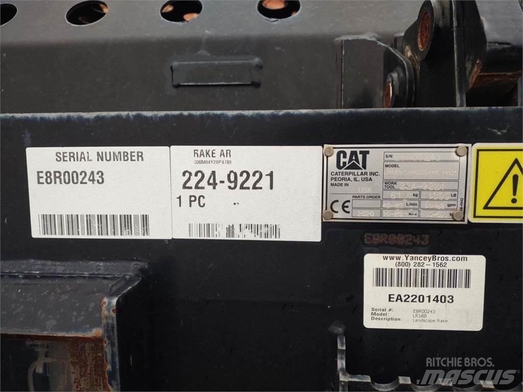 CAT LR18B Грабли-ворошилки
