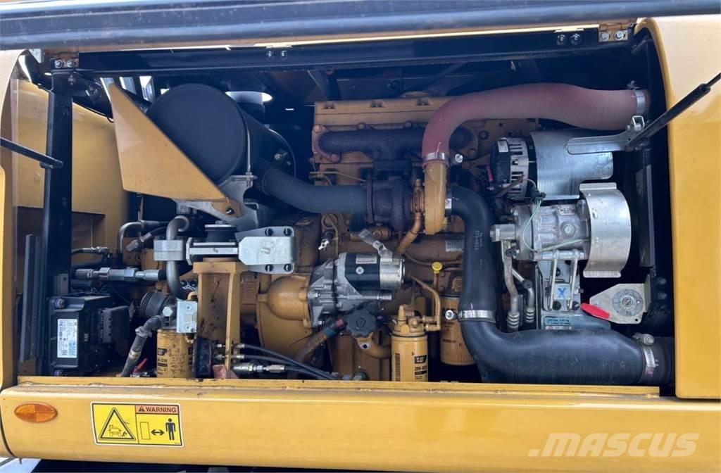 CAT M313D Колёсные экскаваторы