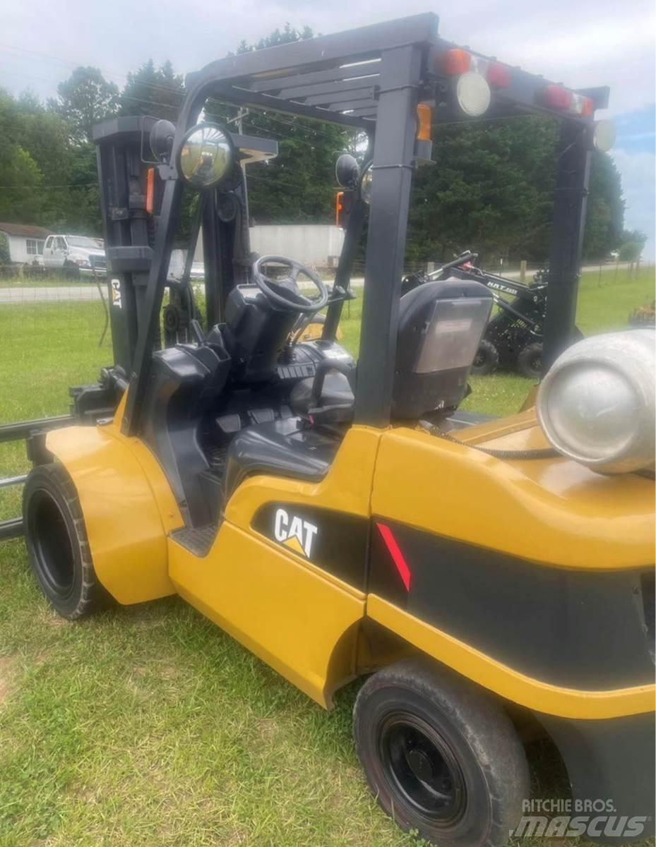 CAT P7000 Другие складские механизмы