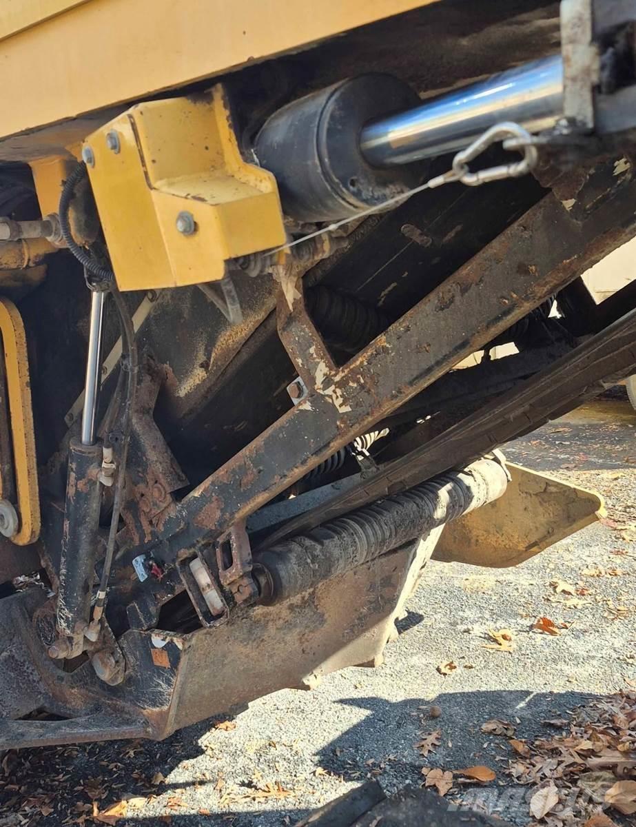 CAT PM200 Дорожные фрезы