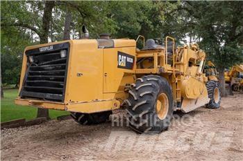 CAT RM300 Уплотнители грунта